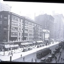 IL-Chicago-Roosevelt Exterior from State Street